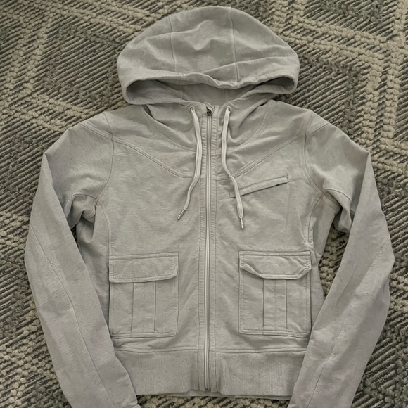Lululemon zip up hoodie / sweater - Picture 1 of 8